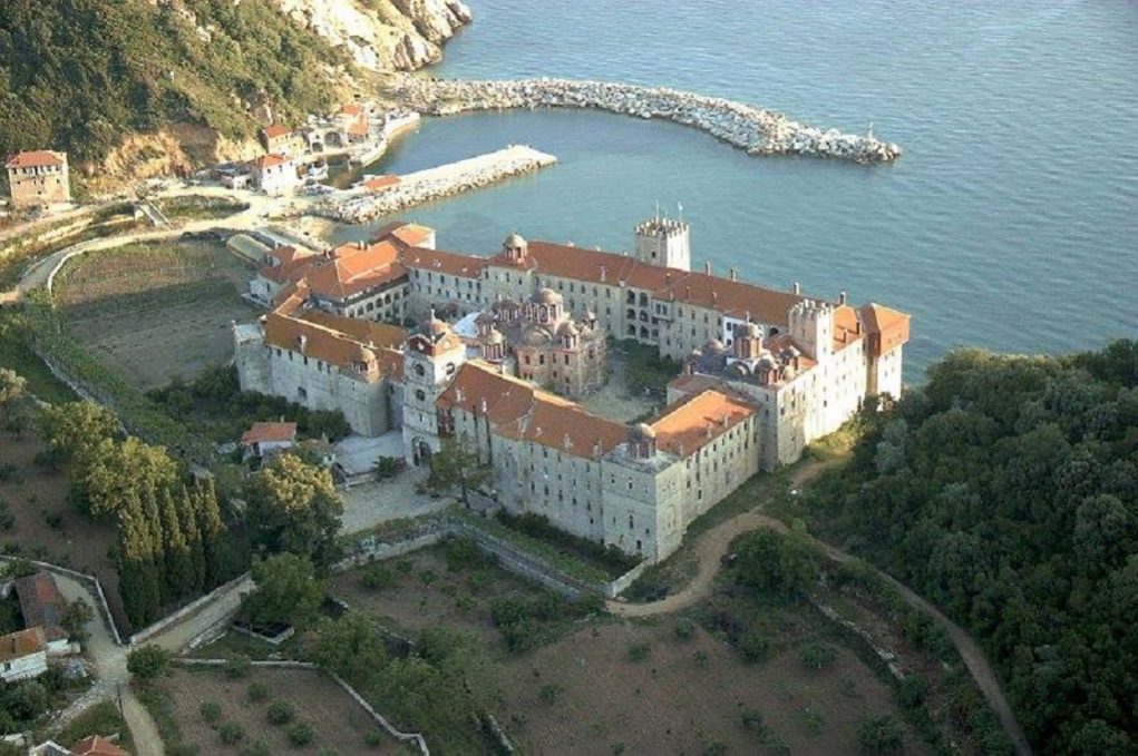 святая гора афон греция. афонский монастырь симонопетра. свято-пантелеимонов монастырь афон. афон святая гора монастыри. гора афон монастырь.