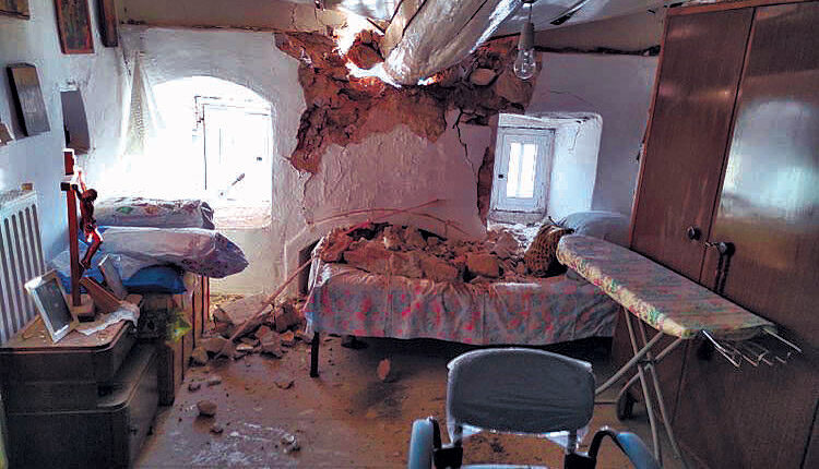 Μονή Αγκαράθου – Διαλύθηκαν από τον σεισμό τα κελιά των μοναχών – Η μαρτυρία του γέροντα Ευγένιου