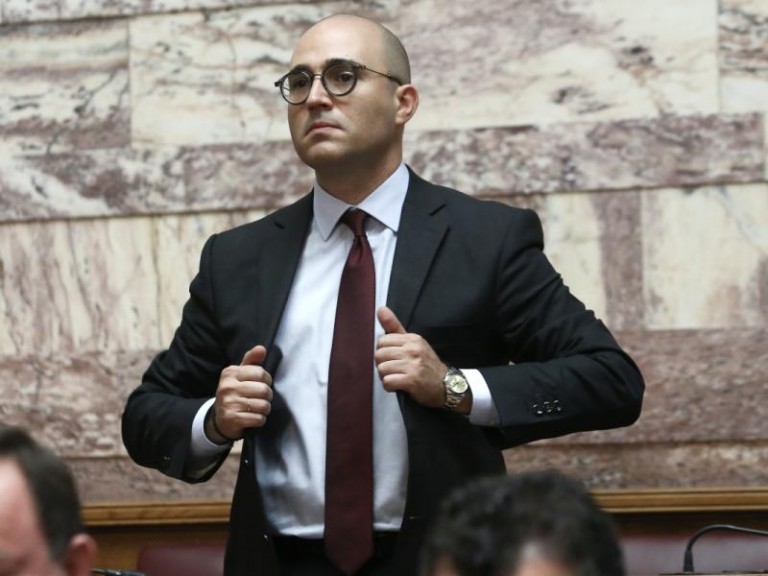 Σκόνη στο δωμάτιο