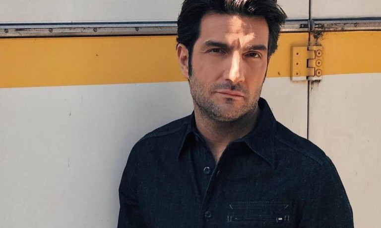 Νίκος Κουρής – Ανανεωμένος για τον καθοριστικό του ρόλο στις Άγριες Μέλισσες