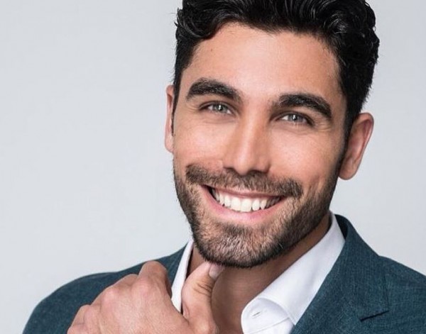 Παναγιώτης Βασιλάκος – Τρολάρει στα social τον νέο Bachelor