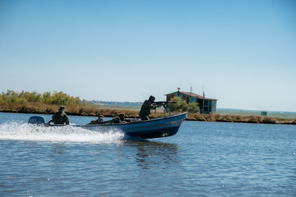 Ο Παρμενίων φανερώνει την αποτρεπτική ισχύ των Ενόπλων Δυνάμεων (Δείτε φωτό)