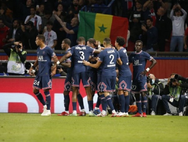 Λύτρωση στο φινάλε για την Παρί (2-1)