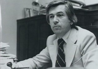 ΝΔ για τα 32 χρόνια από τη δολοφονία Μπακογιάννη – «Ζει στη μνήμη και τις καρδιές μας»