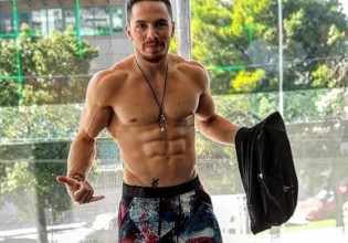 Ο Σάκης Τανιμανίδης συναντά τον Λευτέρη Πετούνια λίγο πριν τον γάμο του