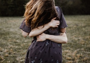 5+1 αποδείξεις ότι το φθινοπωρινό σεξ είναι το καλύτερο σεξ