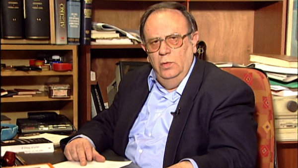 Βασίλης Ραφαηλίδης – Οι έλληνες κομμουνιστές είναι πρόσωπα τραγικά