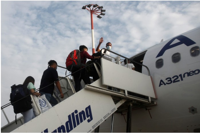 Αναχώρησαν για την Πορτογαλία 41 Αφγανοί αναγνωρισμένοι πρόσφυγες
