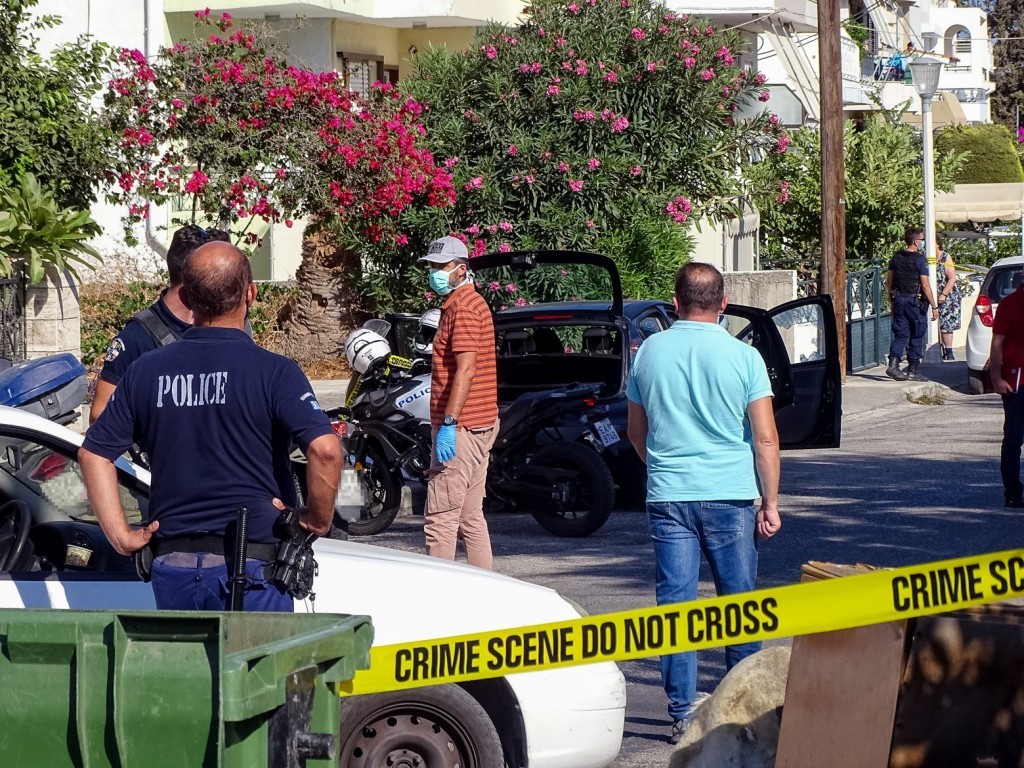 Γυναικοκτονία στη Ρόδο – Συγκλονίζει αυτόπτης μάρτυρας της δολοφονίας – «Είδα το παγωμένο βλέμμα του δράστη»