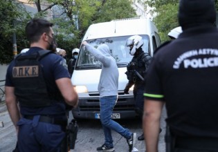 Ρουβίκωνας – 24 συλλήψεις μετά την εισβολή στο υπουργείο Περιβάλλοντος