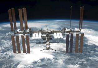 NASA – Οι μηχανικοί ξύνουν το κεφάλι τους για τις ανησυχητικές ρωγμές στον Διεθνή Διαστημικό Σταθμό