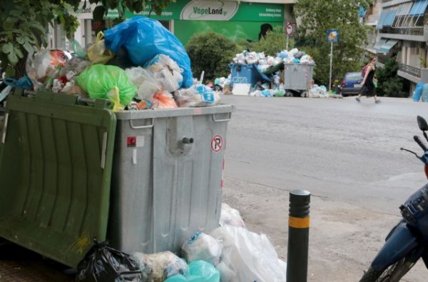 Δήμος Θεσσαλονίκης – Έκκληση στους κατοίκους να μην κατεβάζουν σκουπίδια το επόμενο τριήμερο
