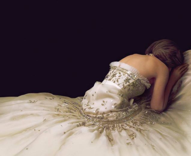 Spencer - Μυστικά πίσω από το φόρεμα της Κρίστεν Στιούαρτ στην αφίσα της ταινίας