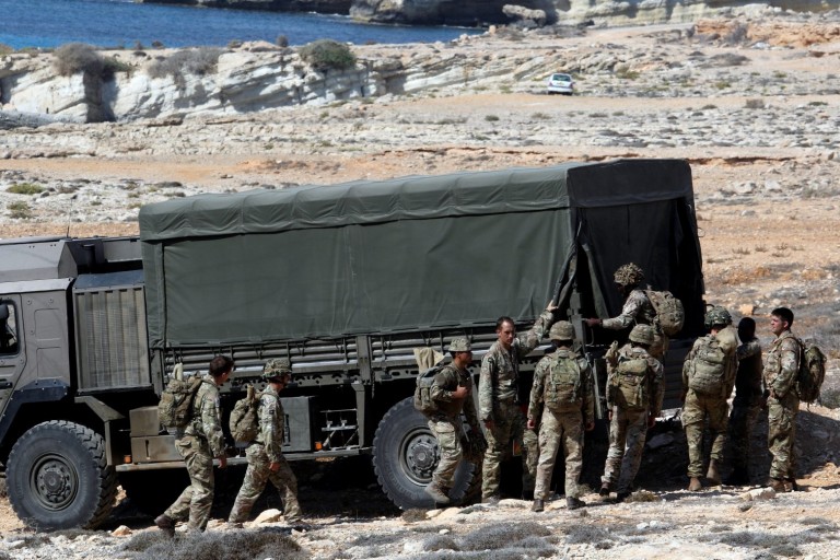 Βρετανία – Ανοιχτό το ενδεχόμενο για στρατιωτικές αποστολές στο Αφγανιστάν χωρίς τις ΗΠΑ