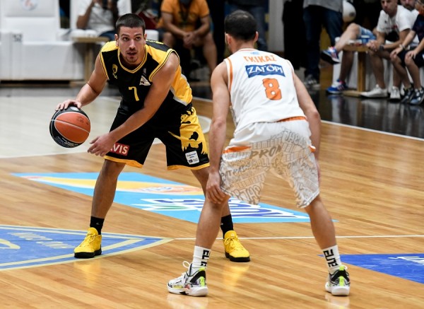 Εύκολα η ΑΕΚ (86-67)