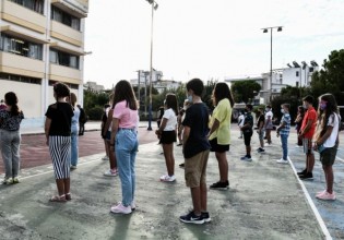Σχολεία – Επιστροφή με χαμόγελα, μάσκες και μέτρα – Φόβοι από τους ειδικούς για έξαρση κρουσμάτων