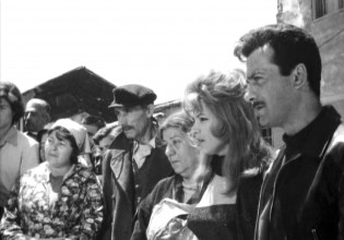 Μίκης Θεοδωράκης – Ποια είναι η «Συνοικία το όνειρο» – Η μουσική της ταινίας και η λογοκρισία