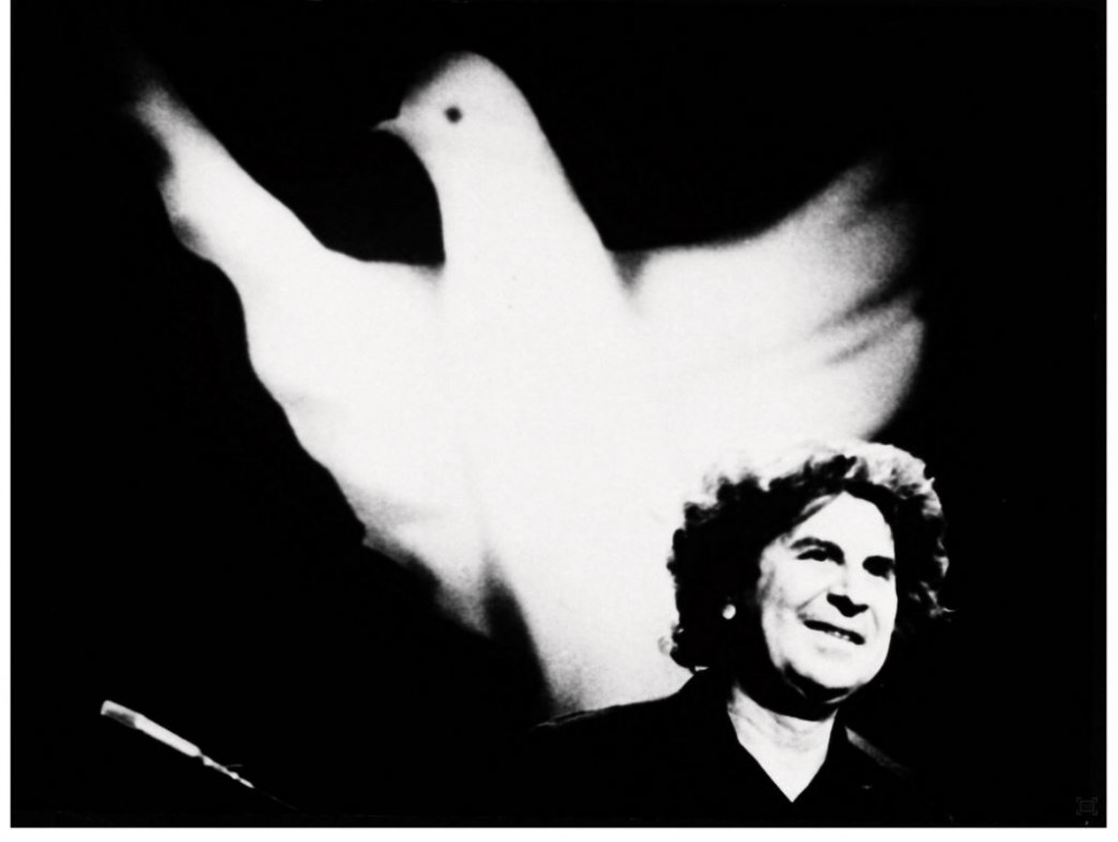 Μπορεί αυτή η χώρα να βγάλει ξανά Θεοδωράκηδες;