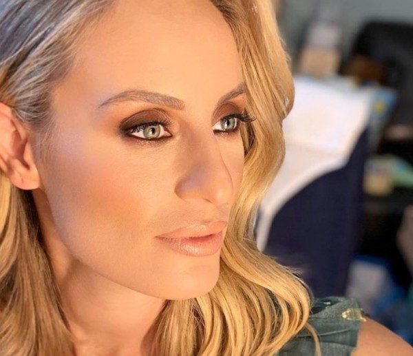 Ελεονώρα Μελέτη – Λαμπερή νονά στη βάφτιση του γιου της Φλορίντα Πετρουτσέλι