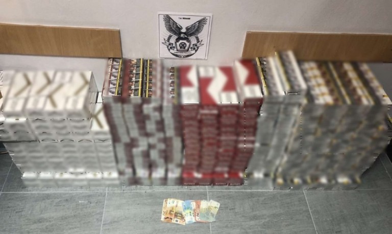 Πέλλα – 64χρονη έκρυβε στο σπίτι της περισσότερα από 3.400 πακέτα λαθραίων τσιγάρων