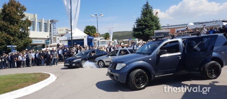 Ακινητοποίηση «κακοποιού» υπό το βλέμμα του Μητσοτάκη στη ΔΕΘ