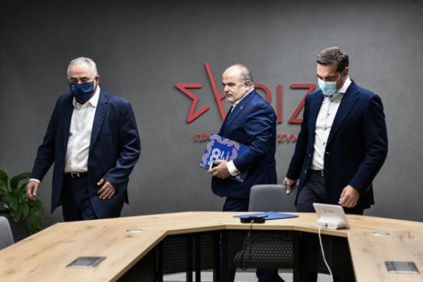 Τσίπρας σε ΓΣΕΒΕΕ και ΚΕΕΕ – Στρατηγική της κυβέρνησης για τις μικρομεσαίες επιχειρήσεις είναι συγχωνεύσεις ή λουκέτο