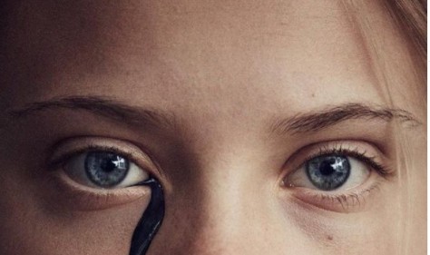 Γκρέτα Τούνμπεργκ – Λούστηκε με «πετρέλαιο» για το εξώφυλλο του περιοδικού του Guardian