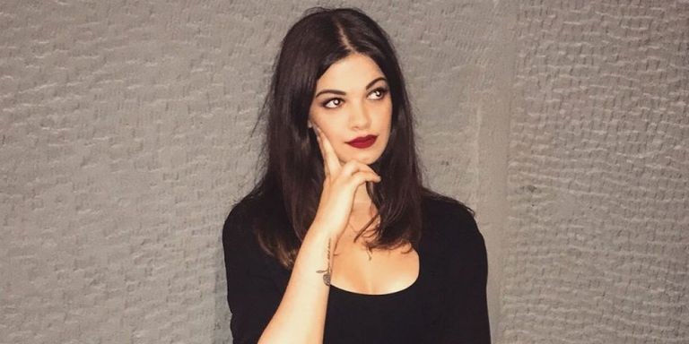 Τζένη Καζάκου – «Με τρομάζει η αντιμετώπιση του κόσμου, είναι σα να έχω μια ταμπέλα»