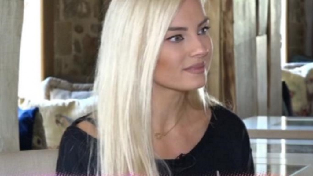 Τζούλια Νόβα – Παντρεύτηκε στην Πάρνηθα και ήταν πιο όμορφη από ποτέ