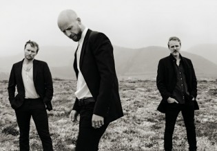 Οι Madrugada κυκλοφόρησαν νέο κομμάτι μετά από 13 χρόνια