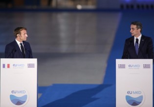 Ιδιωτική ξενάγηση του ζεύγους Μακρόν στην Ακρόπολη από το ζεύγος Μητσοτάκη