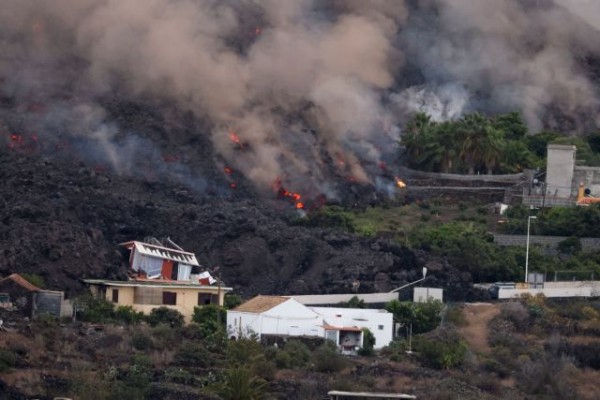 Ισπανία – Εκρηξη ηφαιστείου – Βοήθεια 10,5 εκατ. ευρώ στους πληγέντες