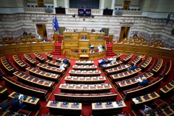 ΣΥΡΙΖΑ – Παραδίδονται υπηρεσίες του ΕΣΥ σε ιδιώτες – Ζητάμε ονομαστική ψηφοφορία για την τροπολογία του υπ. Υγείας