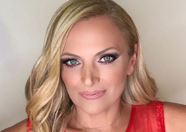 Χριστίνα Λαμπίρη – Απαστράπτουσα στη βάφτιση του εγγονού της η παρουσιάστρια