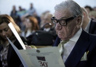 Ζάχος Χατζηφωτίου – Φύγαμε από την Πλάκα γιατί η μητέρα μου δεν άντεχε τις… κατσαρίδες