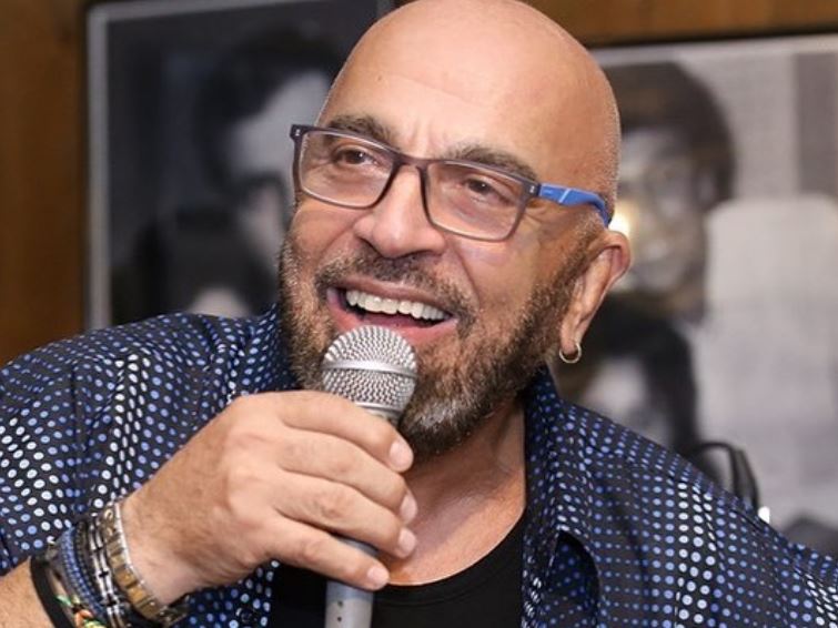 Γιάννης Ζουγανέλης – «Δεν γίνεται να γίνει πρότυπο της γυναίκας η κάθε τσόντα»