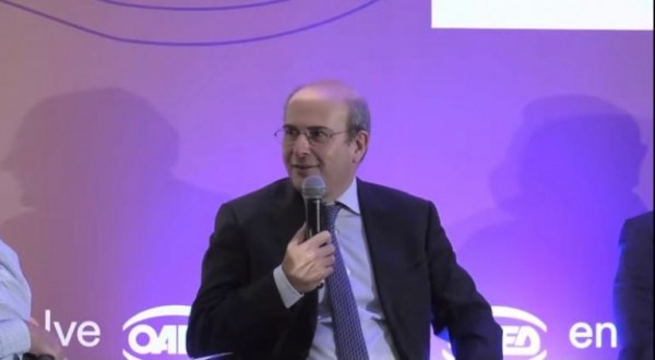 Υπουργείο Εργασίας: 15.000 ευρώ σε 4.000 νέους για δημιουργία start up μέσω Google