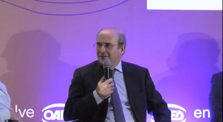 Υπουργείο Εργασίας: 15.000 ευρώ σε 4.000 νέους για δημιουργία start up μέσω Google