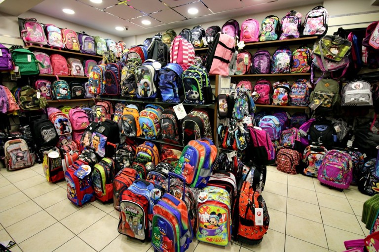 Αιφνιδιαστικοί έλεγχοι της Επ. Ανταγωνισμού στο εμπόριο σχολικών ειδών