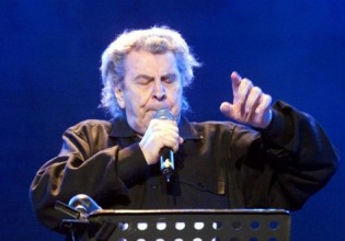 Ο Μίκης Θεοδωράκης πέρασε στην αιωνιότητα – Θλίψη για τον θάνατο του σπουδαίου Έλληνα