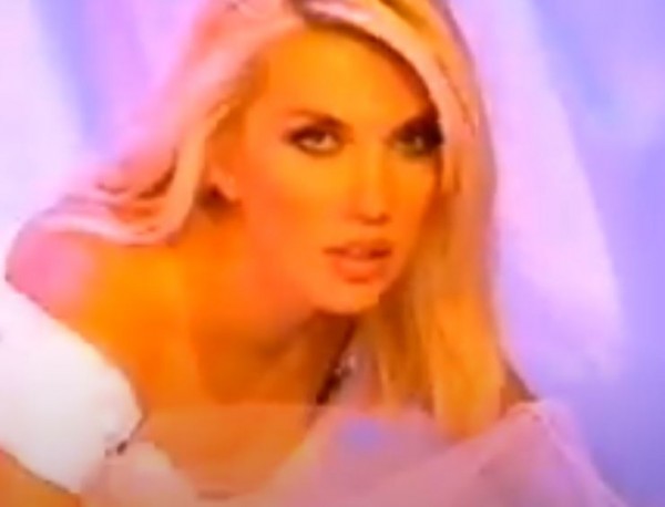 Γιούλη Ηλιοπούλου – Νυφούλα ξανά η τηλεοπτική «προξενήτρα» του ’90