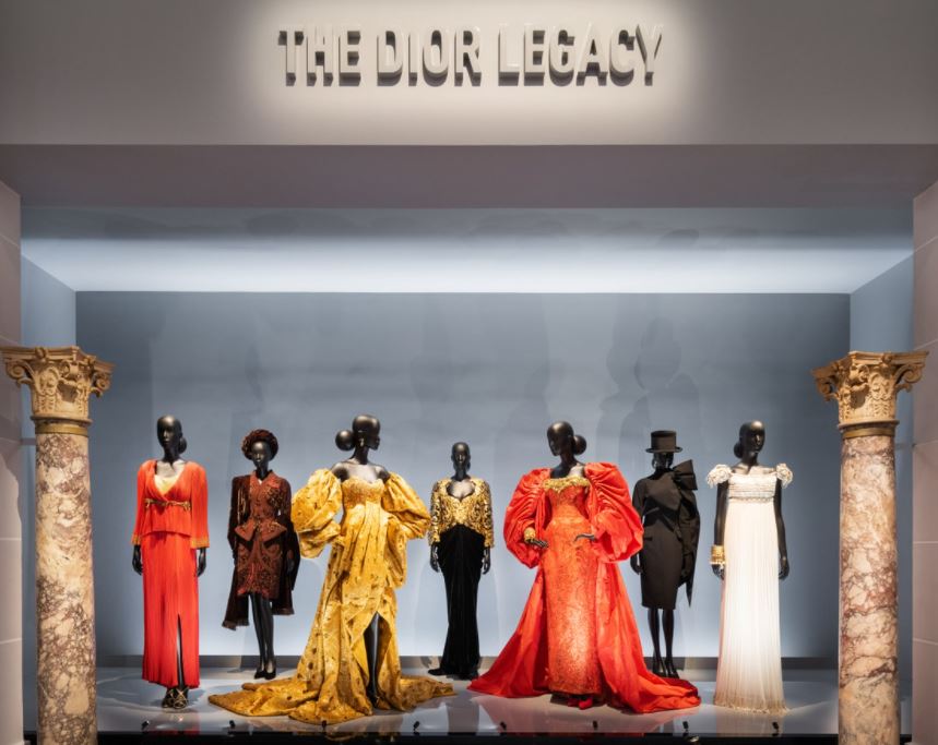 Στην Νέα Υόρκη η θρυλική έκθεση «Christian Dior: Designer of Dreams»