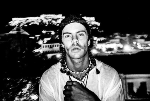 Άγγελος Λάτσιος – Στο Άμστερνταμ ο γιος της Ελένης Μενεγάκη