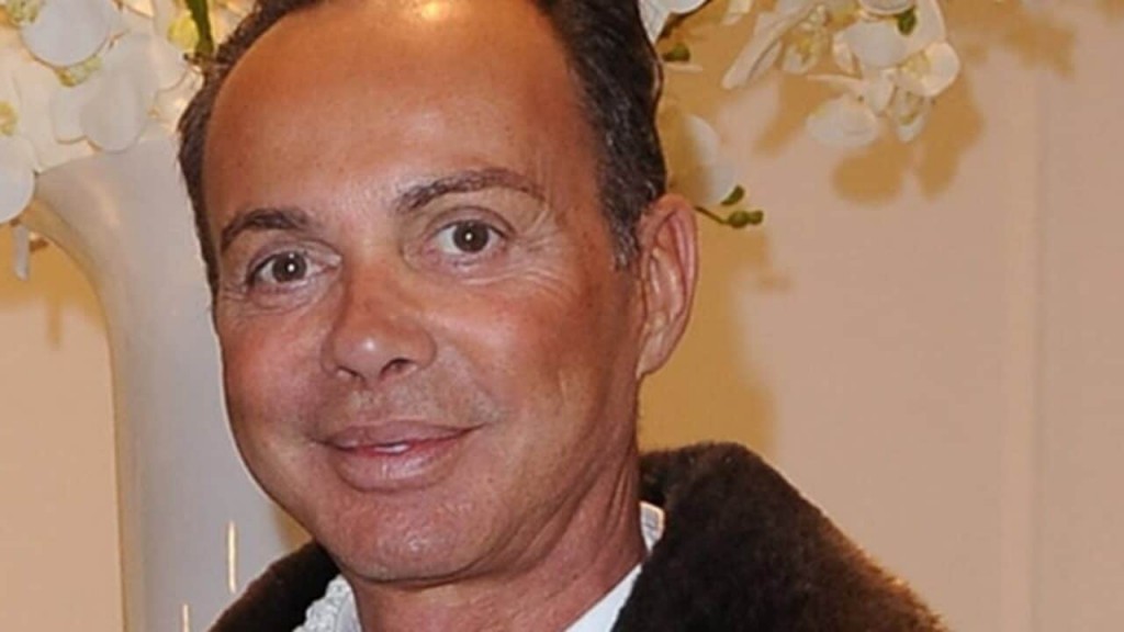 Ο Λάκης Γαβαλάς αποκάλυψε πόσο πούλησε τη βίλα στη Μύκονο