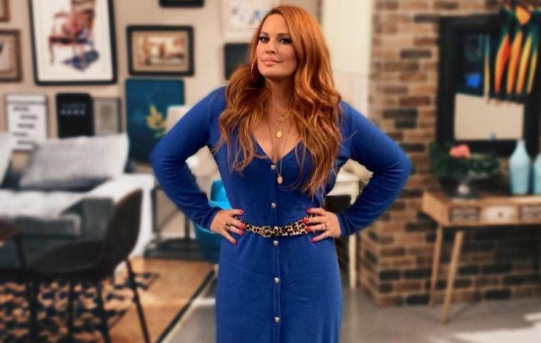 Σίσσυ Χρηστίδου – Γέμισε δύο καρότσια με σχολικά για τους γιους της