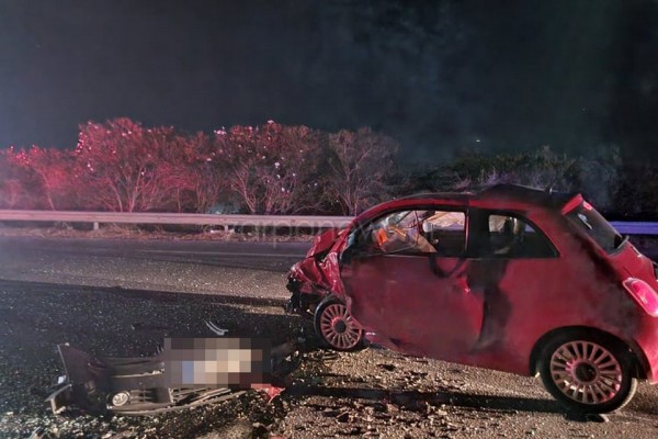 Χανιά – Τροχαίο με δύο νεκρούς και τέσσερις τραυματίες – Εικόνες που σοκάρουν