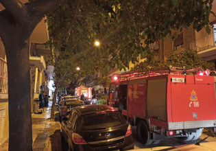 Συναγερμός στην πυροσβεστική – Φωτιά σε πολυκατοικία στο Παγκράτι