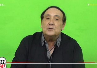 Νίκος Κωνσταντινίδης – Μου τράβηξαν τα μαλλιά για να δουν αν φοράω περουκίνι