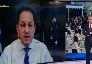 Στέλιος Πέτσας – Οι πολίτες να σπεύσουν να κάνουν το εμβόλιο