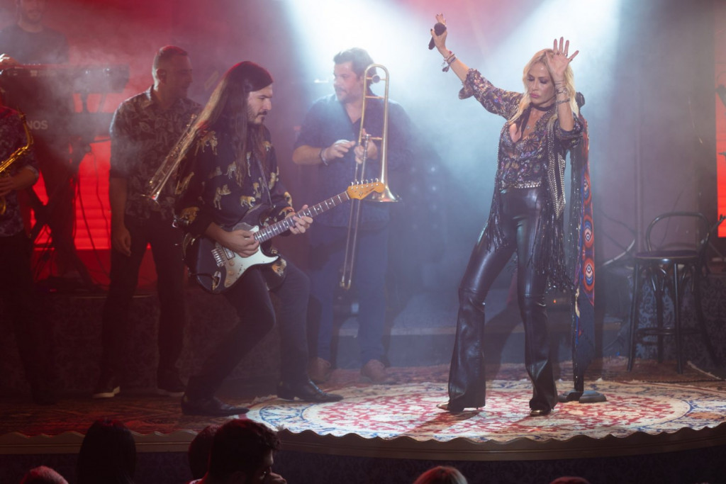 Άννα Βίσση –  Εντυπωσιακή πρεμιέρα στο «Barbarella Live Party»